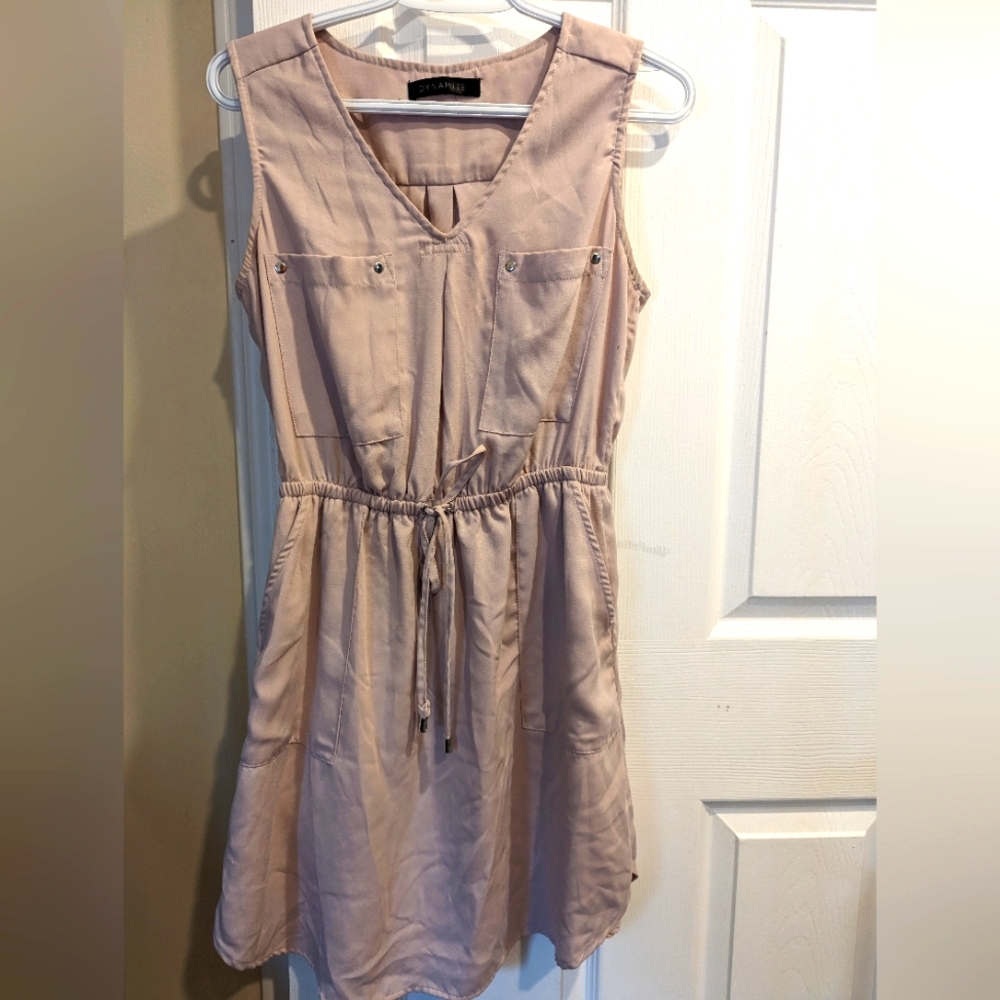 💙 DYNAMITE 💙 Dusty Lilac Dress